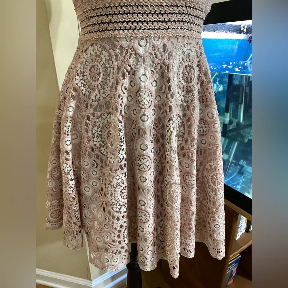 City Triangles Cute Dress - Picture 3 of 8